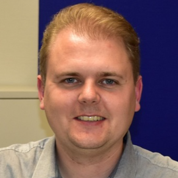  Tobias Lahrmann